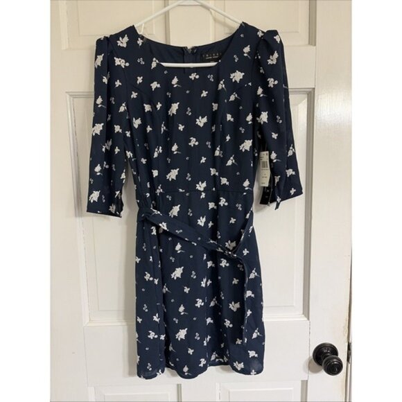 Trixxi Dresses & Skirts - Trixxi Juniors Floral A-Line Dress Navy Sz M